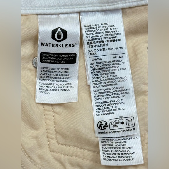 Levi's Women's 721 High Rise Skinny Jeans Raw Hem, (Distressed), Size 33x30 - Picture 9 of 16